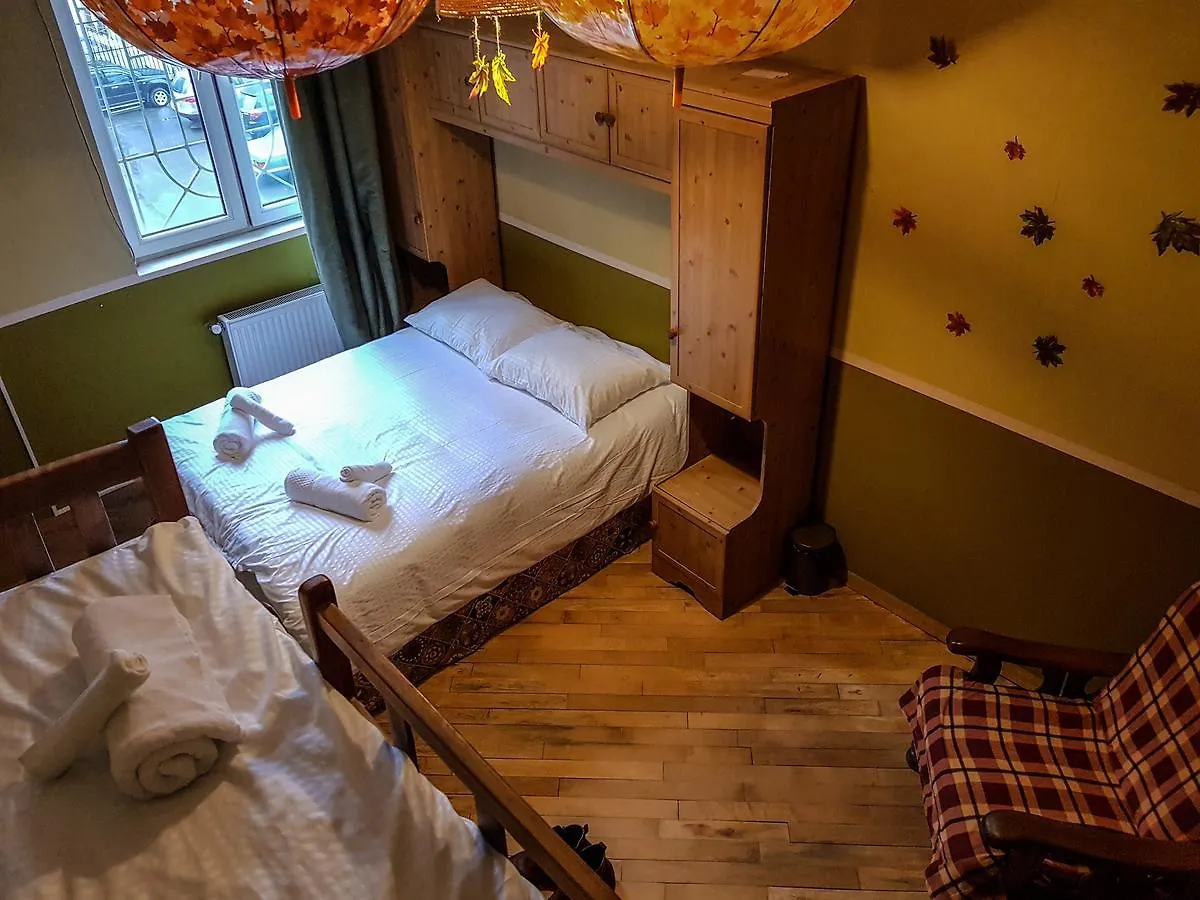 Isatis Hostel Τυφλίδα Γεωργία