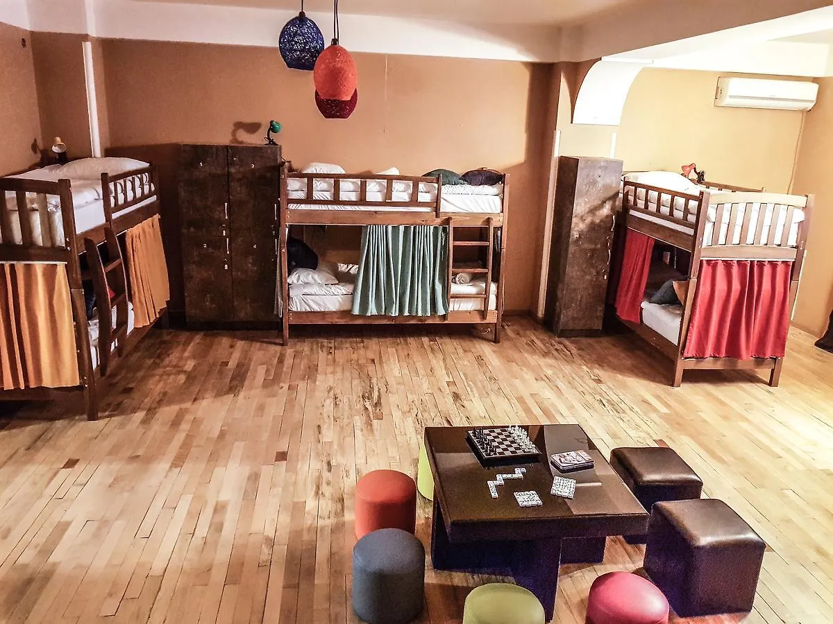 Isatis Hostel Τυφλίδα